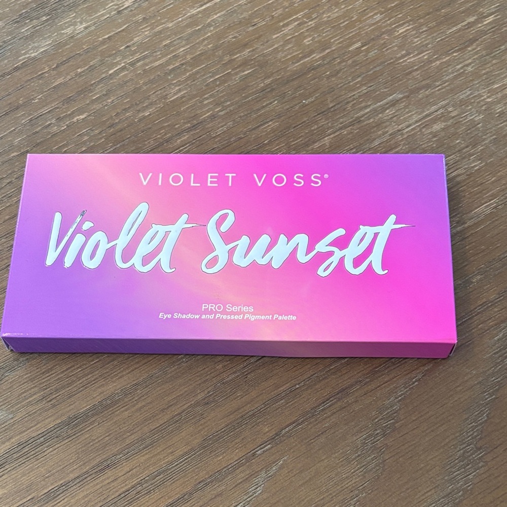 Violet Voss Sunset Palette with Purple and Pink Hues